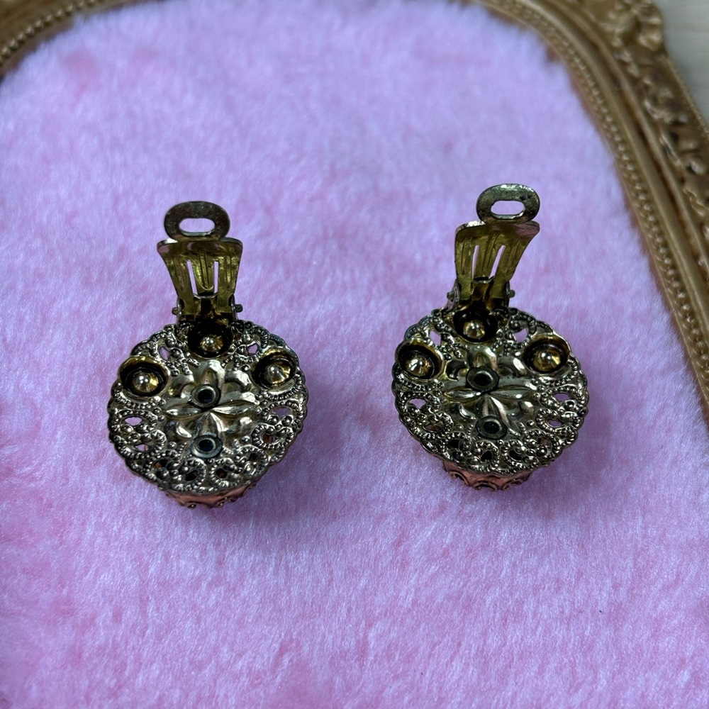 West Germany 1950-60’s Vintage Gold Clip On Filigree Earrings - Picture 5 of 9
